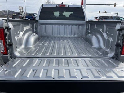 2022 RAM 1500 Big Horn 4x4 Quad Cab 6'4" Box