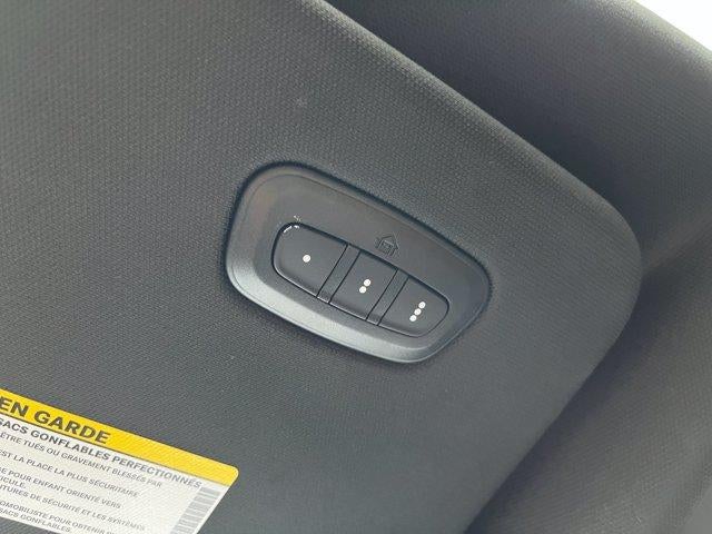 2022 RAM 1500 Laramie 4x4 Crew Cab 5'7" Box