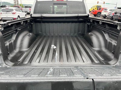 2022 RAM 1500 Laramie 4x4 Crew Cab 5'7" Box