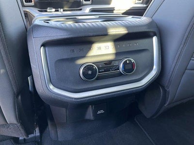 2025 Ford Expedition Active 4x4