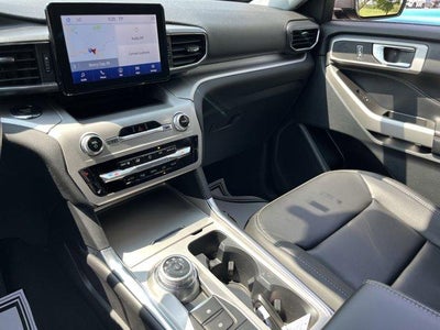 2022 Ford Explorer XLT 4WD