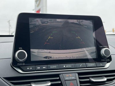 2022 Nissan Altima 2.5 SR Sedan