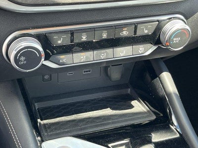 2023 Nissan Altima 2.5 SV Sedan