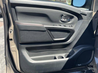 2023 Nissan Titan 4x4 Crew Cab PRO-4X