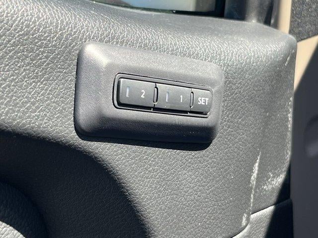 2023 Nissan Titan 4x4 Crew Cab PRO-4X