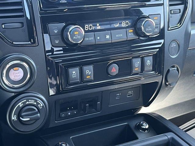 2023 Nissan Titan 4x4 Crew Cab PRO-4X