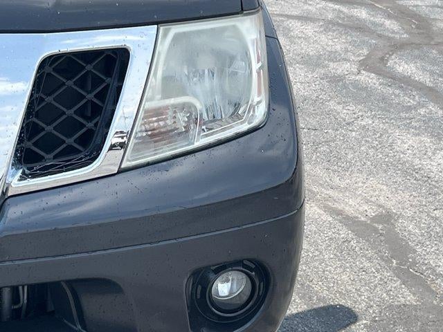 2014 Nissan Frontier 4WD Crew Cab SWB Auto SV