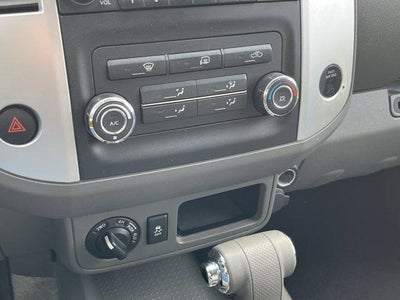 2015 Nissan Frontier 4WD Crew Cab LWB Auto SL