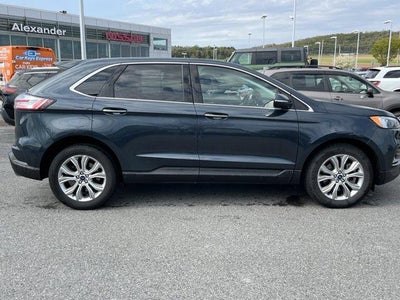 2022 Ford Edge Titanium AWD