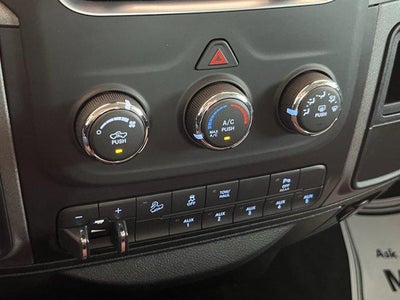 2017 RAM 2500 Tradesman 4x4 Crew Cab 6'4" Box