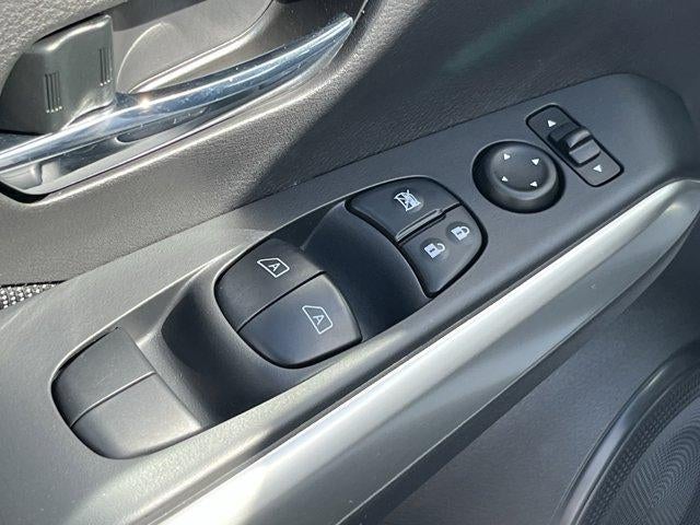 2020 Nissan Kicks SV FWD