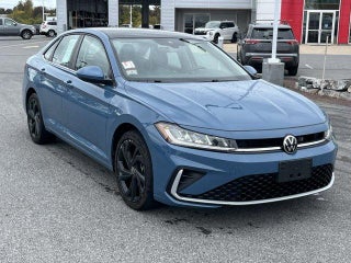 2025 Volkswagen Jetta SE Auto