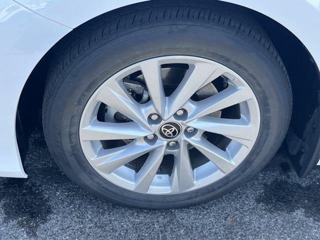 2023 Toyota Camry LE Auto (SE)