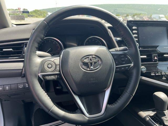 2023 Toyota Camry LE Auto (SE)