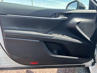2023 Toyota Camry LE Auto (SE)