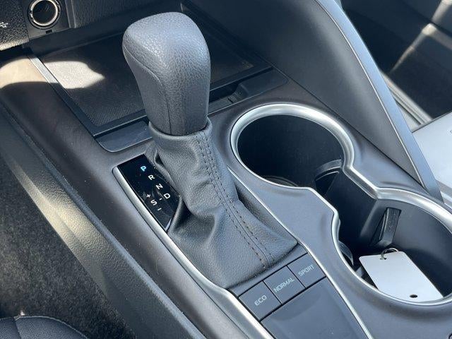 2023 Toyota Camry LE Auto (SE)