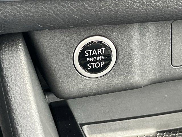 2023 Nissan Rogue AWD SV *Ltd Avail*