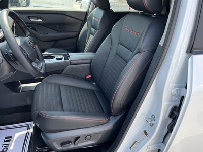 2025 Nissan Rogue AWD Rock Creek