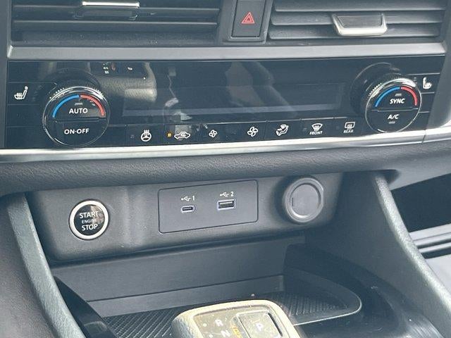 2023 Nissan Rogue AWD SV