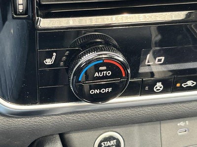 2023 Nissan Rogue AWD SV *Ltd Avail*