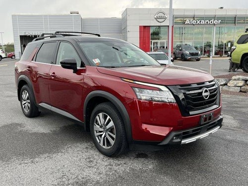 2023 Nissan Pathfinder SL 4WD