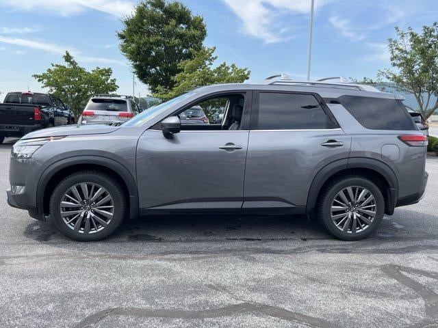 2023 Nissan Pathfinder SL 4WD