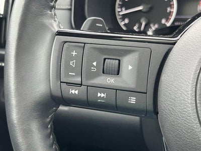 2023 Nissan Pathfinder SL 4WD
