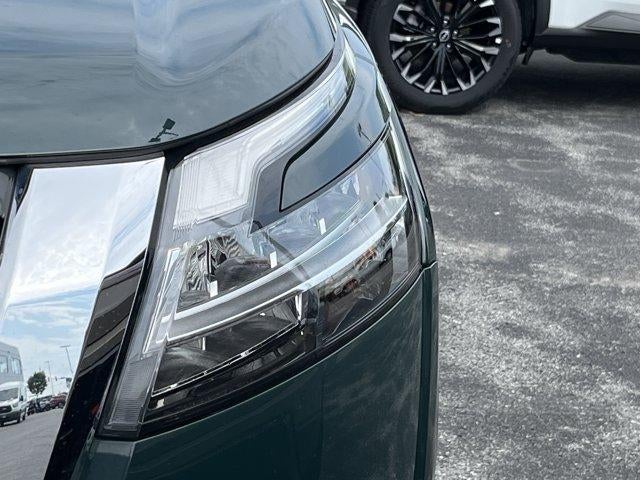 2023 Nissan Pathfinder SL 4WD