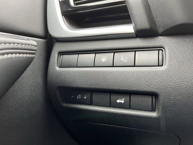 2022 Nissan Rogue AWD Platinum