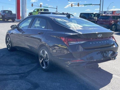2022 Hyundai ELANTRA Limited IVT