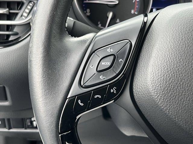 2020 Toyota C-HR XLE FWD (Natl)