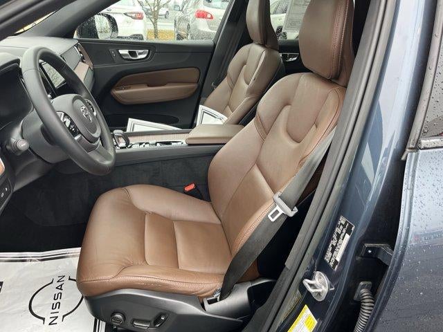 2023 Volvo XC60 Recharge Plug-In Hybrid T8 eAWD PHEV Plus Dark Theme