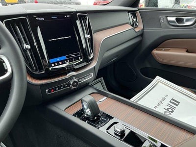 2023 Volvo XC60 Recharge Plug-In Hybrid T8 eAWD PHEV Plus Dark Theme