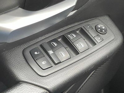 2021 RAM 1500 Big Horn 4x4 Crew Cab 5'7" Box