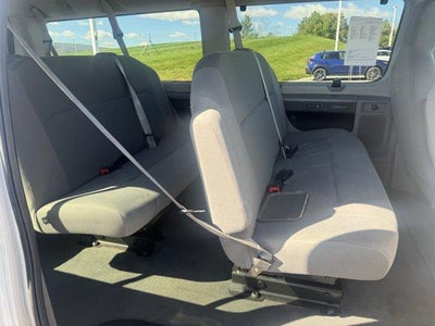 2011 Ford Econoline Wagon E-350 Super Duty XLT