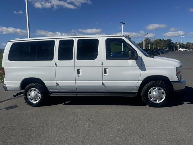 2011 Ford Econoline Wagon E-350 Super Duty XLT