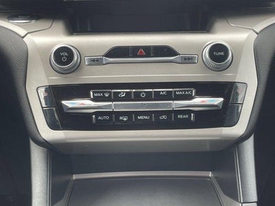 2023 Ford Explorer XLT 4WD