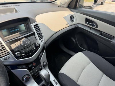 2014 Chevrolet Cruze Sedan LS (Automatic)