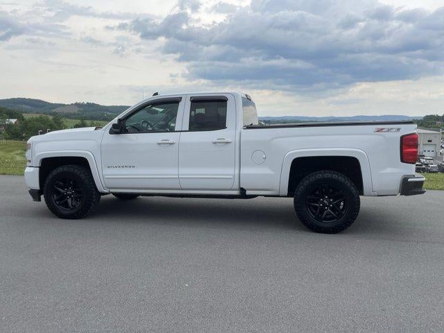 2017 Chevrolet Silverado 1500 Double Cab Standard Box 4-Wheel Drive LT Z71
