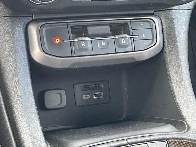 2023 GMC Acadia AWD AT4