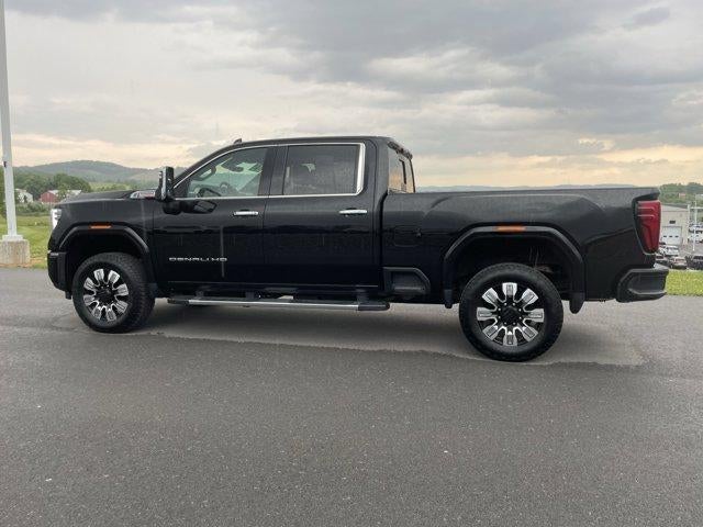 2025 GMC Sierra 2500 HD Crew Cab Standard Box 4-Wheel Drive Denali