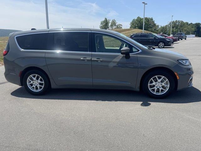 2023 Chrysler Pacifica Touring L FWD
