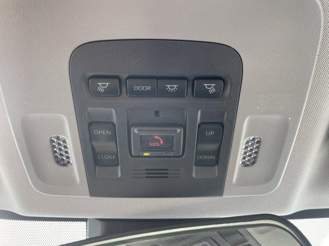 2021 Toyota Camry SE Auto AWD (Natl)
