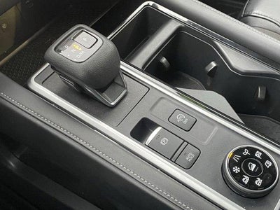 2024 Nissan Pathfinder SL 4WD