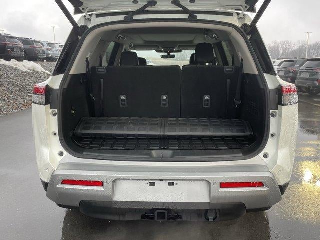 2024 Nissan Pathfinder SL 4WD