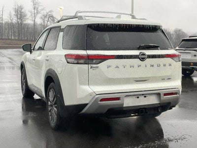 2024 Nissan Pathfinder SL 4WD