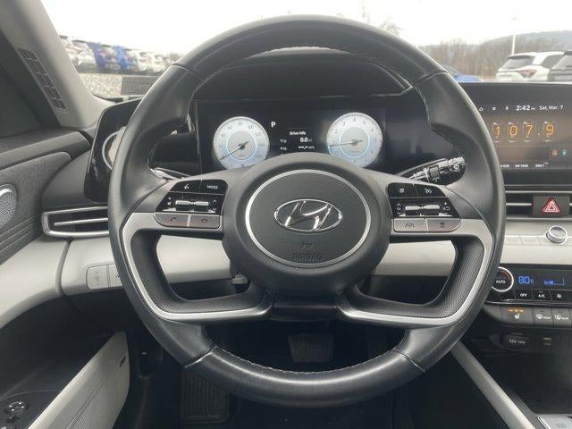 2022 Hyundai ELANTRA Limited IVT