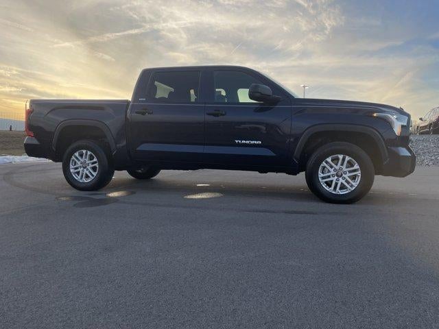 2025 Toyota Tundra 4WD 4WD SR5 CrewMax 5.5' Bed (SE)