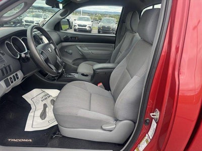 2013 Toyota Tacoma 4WD Regular Cab Standard Bed I4 Automatic (Natl)