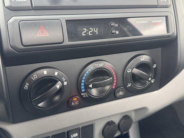 2013 Toyota Tacoma 4WD Regular Cab Standard Bed I4 Automatic (Natl)